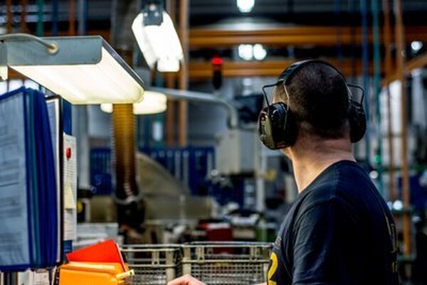 Casque fin 3M™ PELTOR™ ProTac™ III, 26 dB, noir, serre-tête, MT13H220A